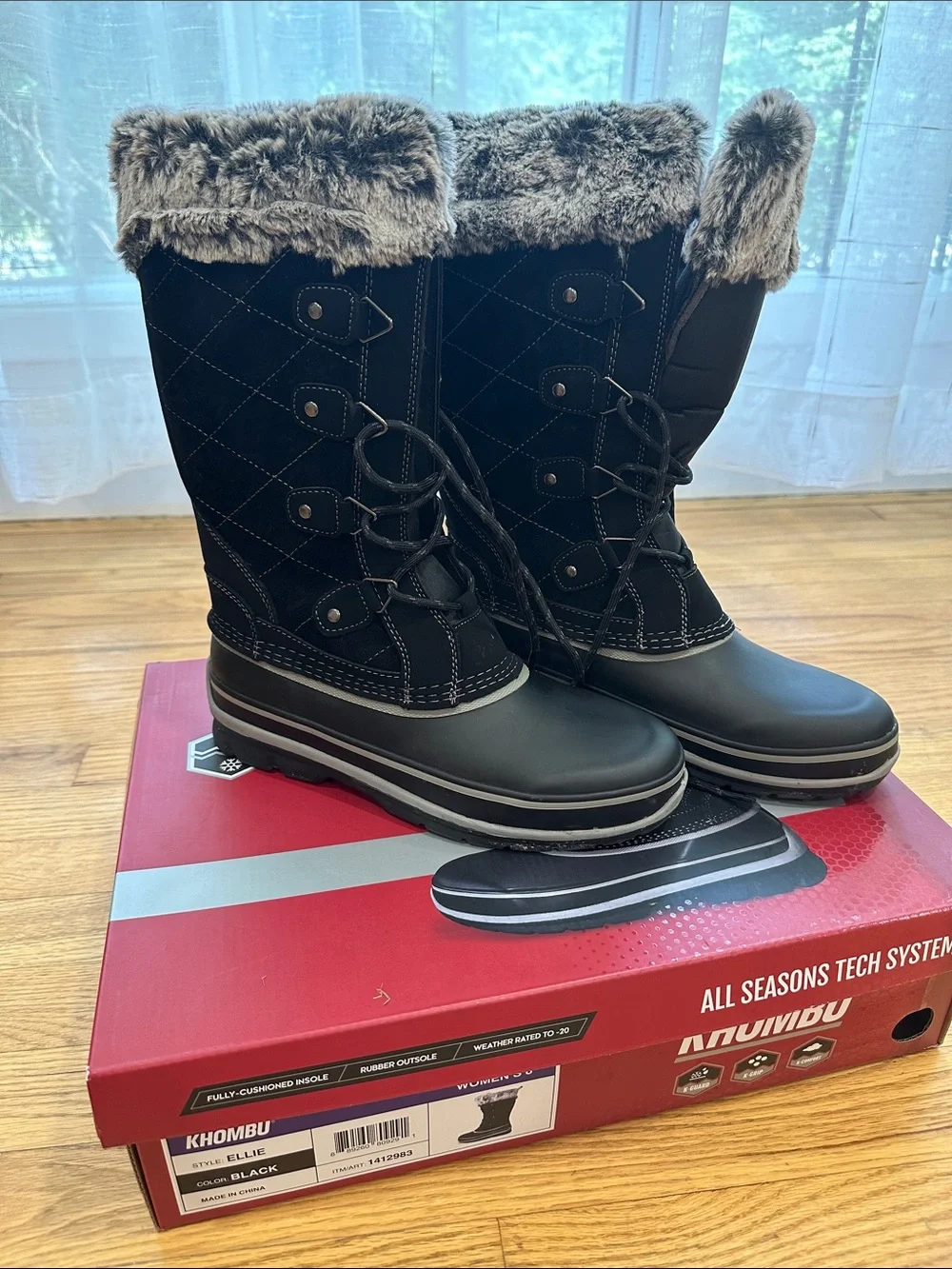 Khombu Black Quilted Lace-Up Winter Boots with Faux Fur Cuff Size 8